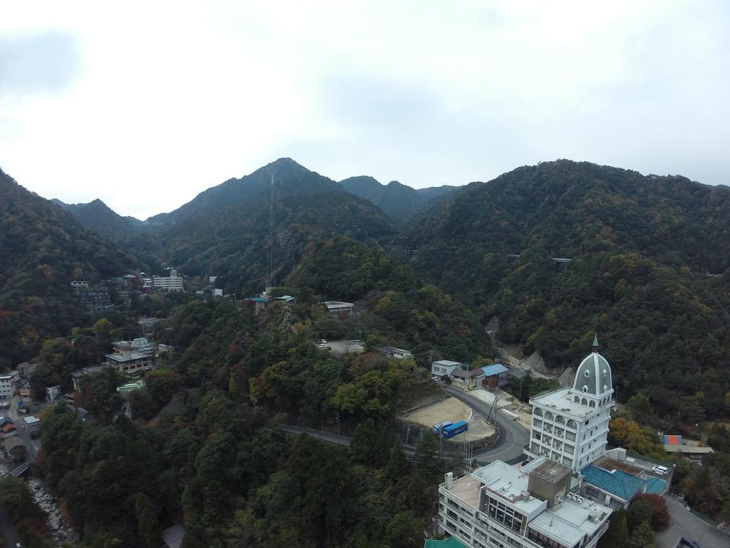 Irodori Koyo Hotel Komono Екстериор снимка
